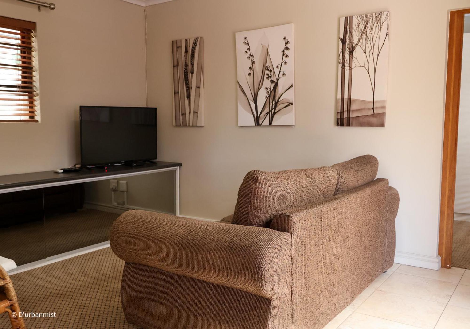 D'Urbanmist Self-Catering Guest House Durbanville Exterior photo